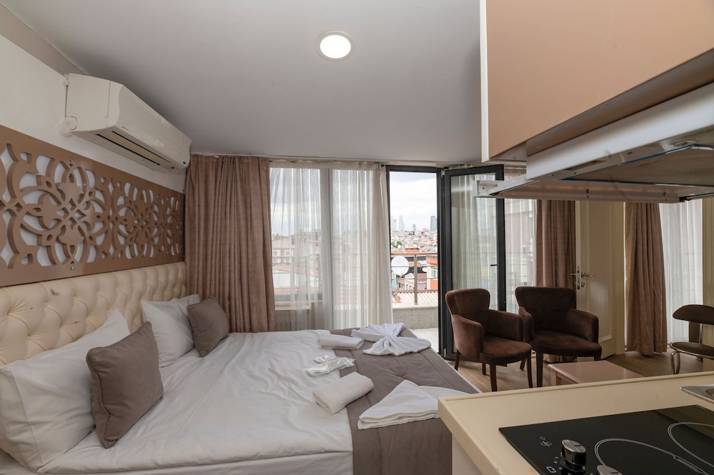 Taksim Peri Suit - Image 54