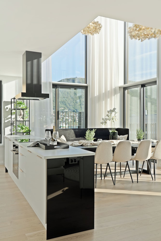 TotalApartments Northern Lights Penthouse