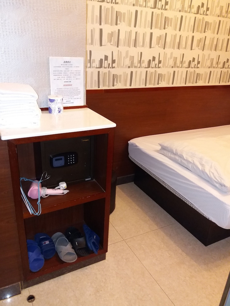 Rai Lei Hostel