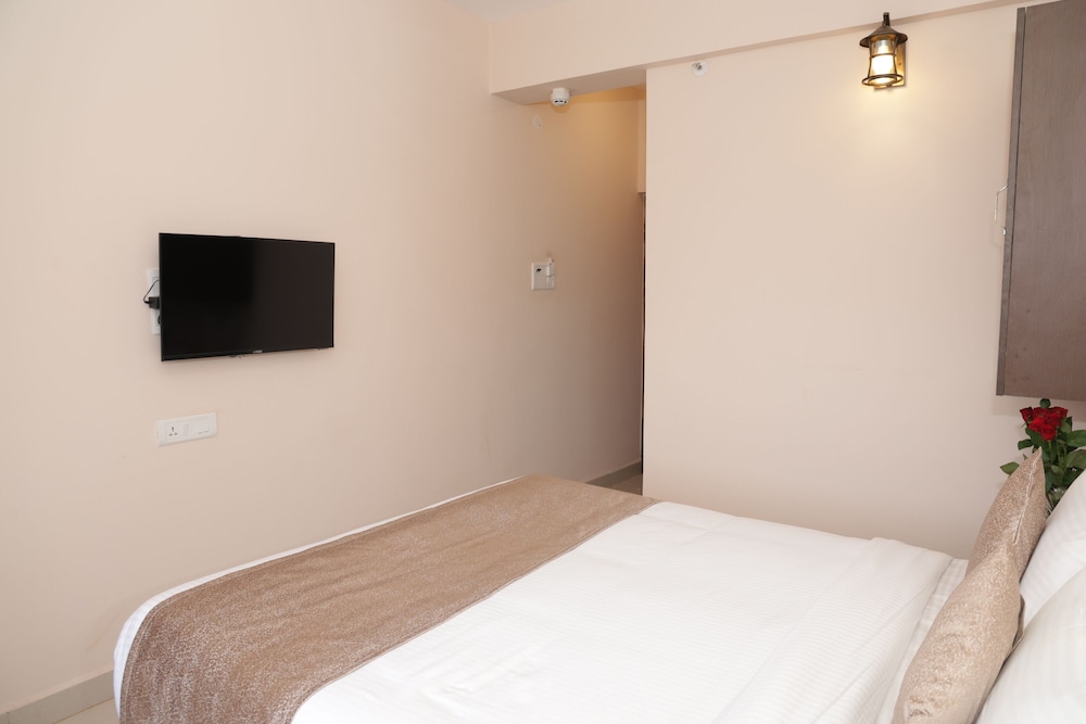 Nazri Hotel