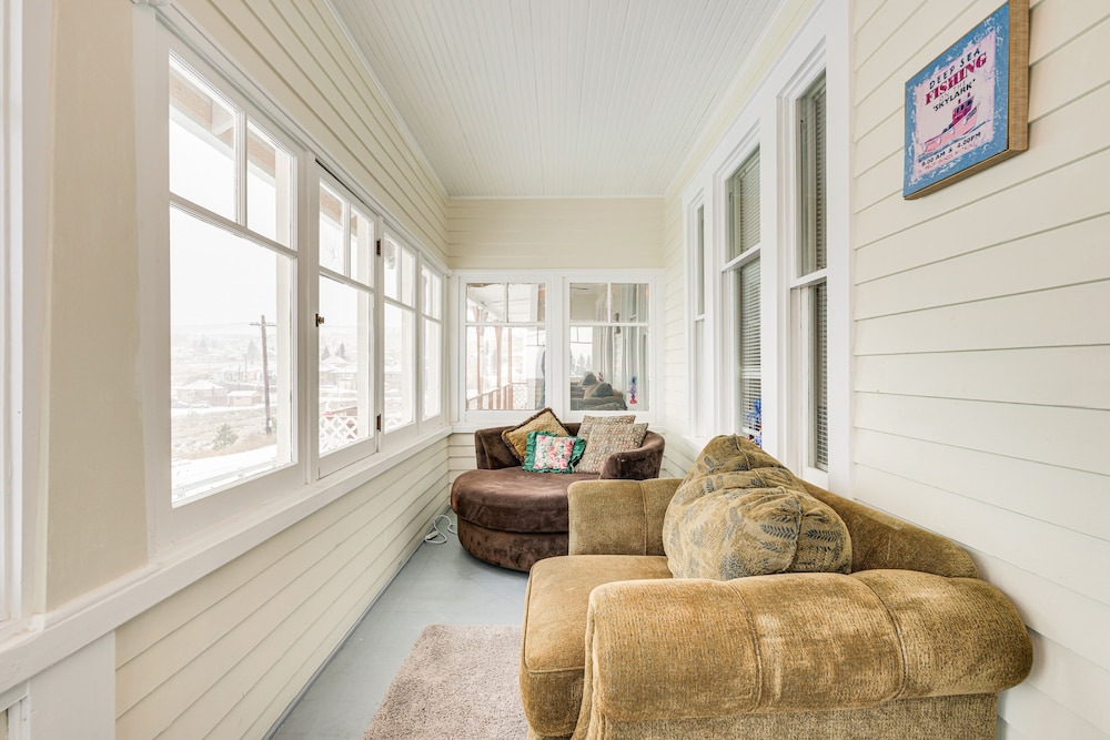 Butte Vacation Rental - Close to Museums! view 5