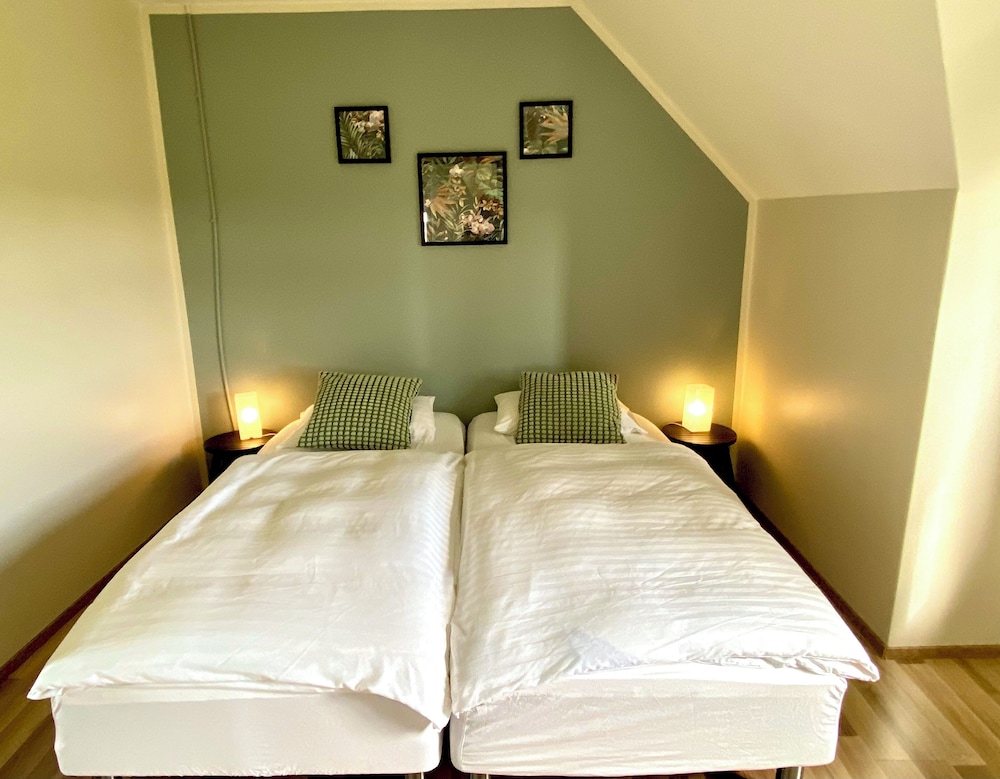 Paradise Cave Hostel & Guesthouse