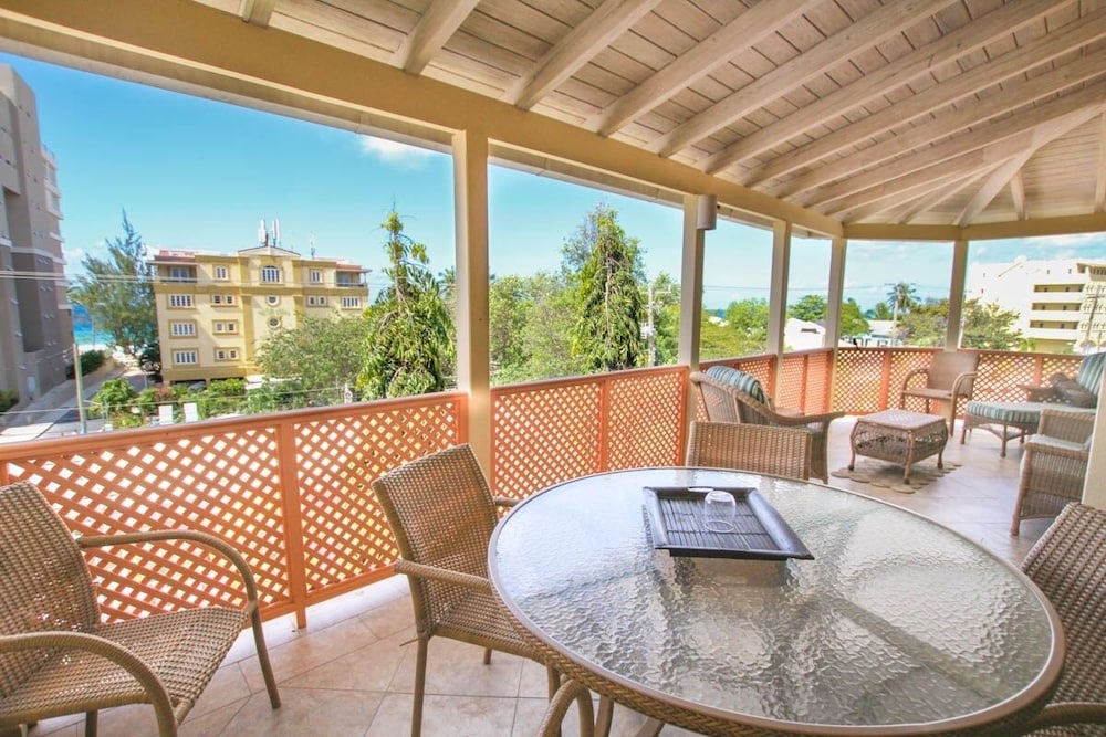 Modern 2-bed Apt Near Beach In St. Lawrence Gap 2 Bedroom Apts by Bluescape