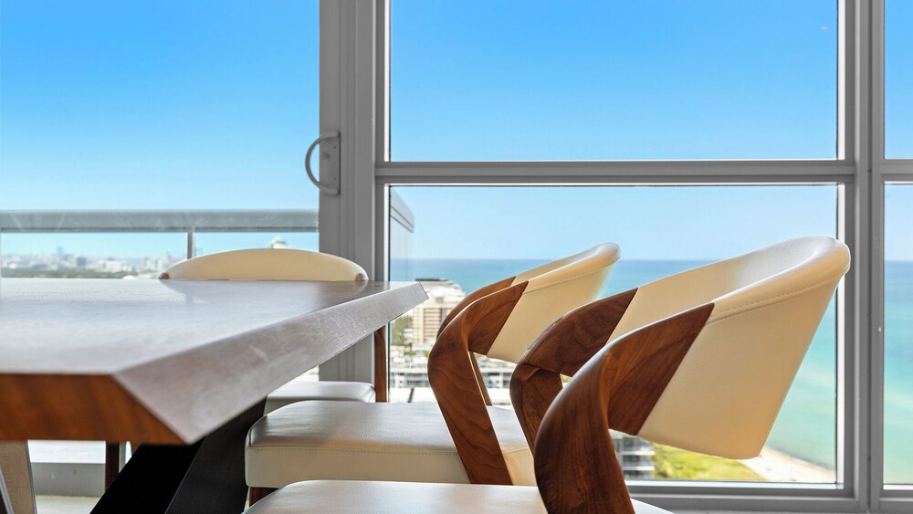 Luxury Vacation Rentals at The Setai by LRMB