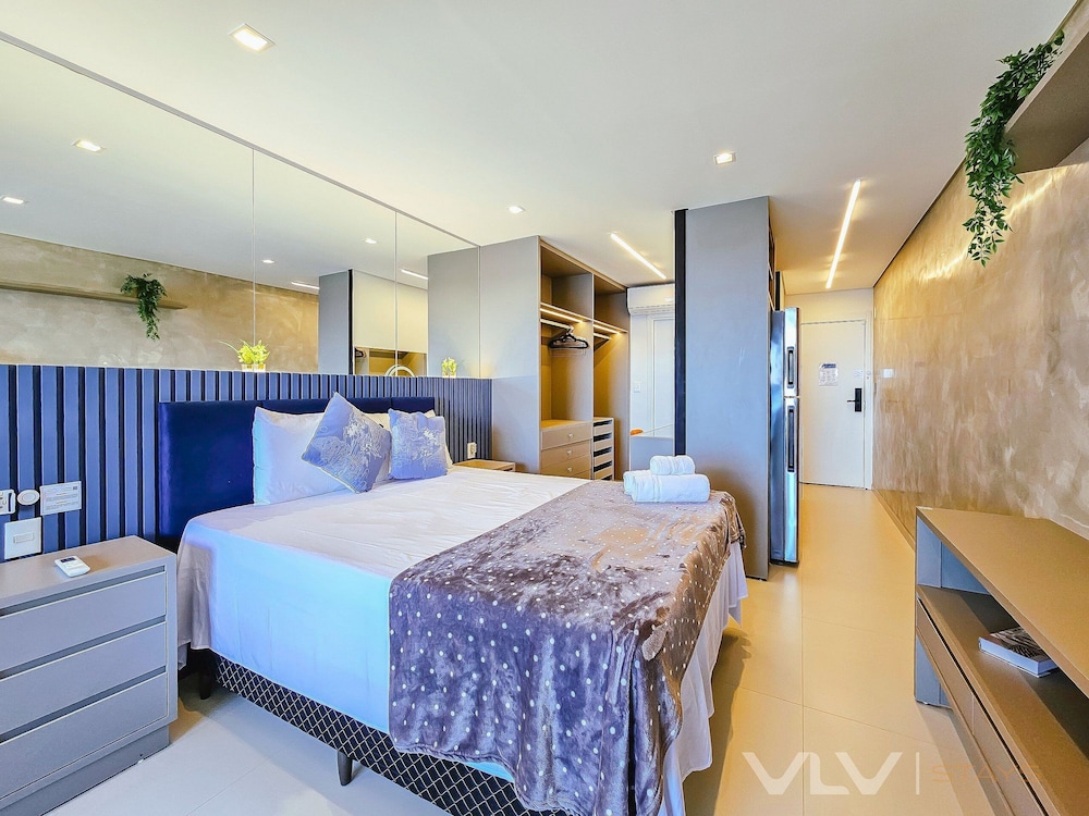 Art Studio by VLV Stays