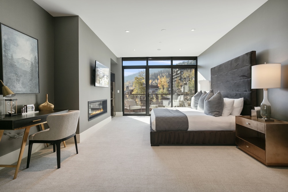 201 - Four Bedroom Argent 4 Condo