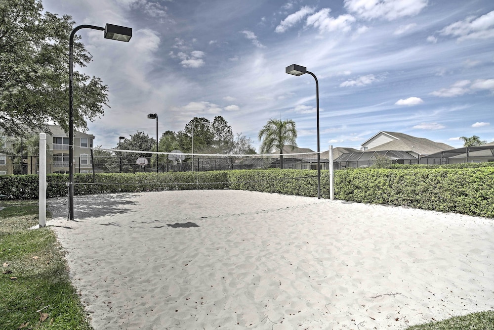 Kissimmee Home w/ Private Pool < 3 Mi to Disney!