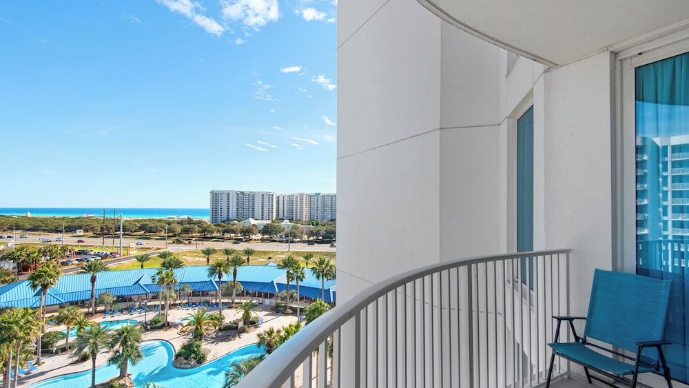 Palms Resort 2813: 2br, Pools, Courts, Gulf Views & Minutes to Beach!