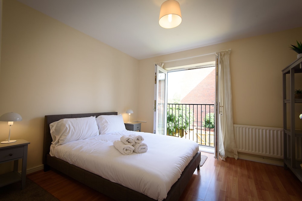 Karah Suites - Harescombe House view 5