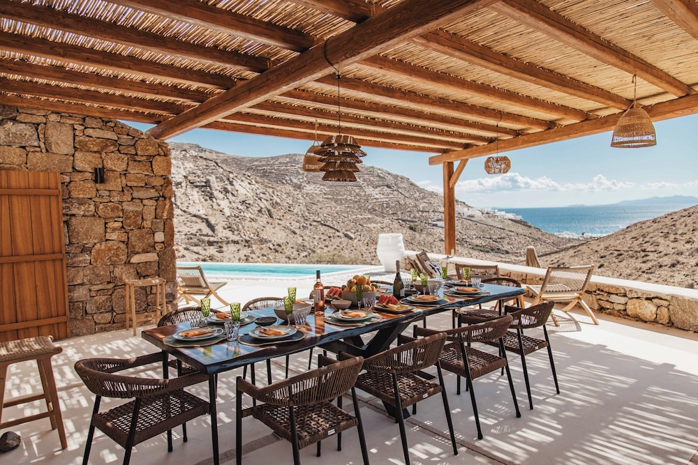 Villa Rhea Elia Beach
