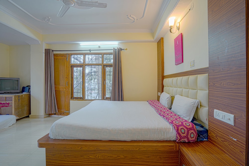 Shimla Woods 2BHK by Dumnu Homes view 2