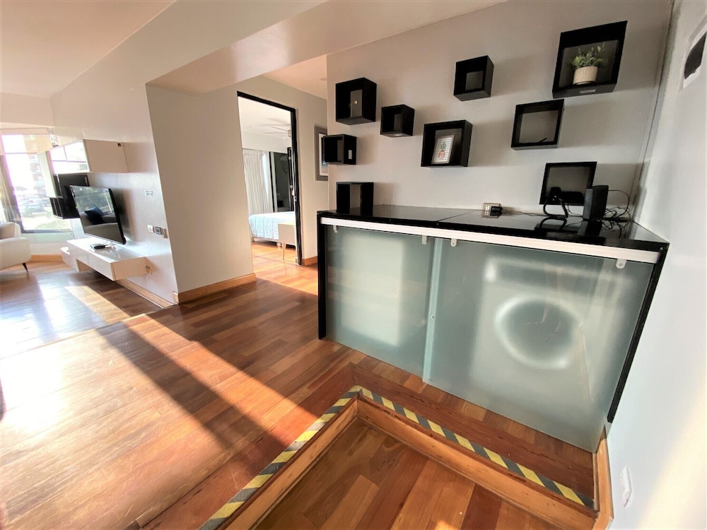 Stylish Ocean View Private Apartment