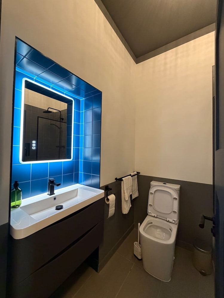 Luxury 2 5 Bedroom Flat in Southsea