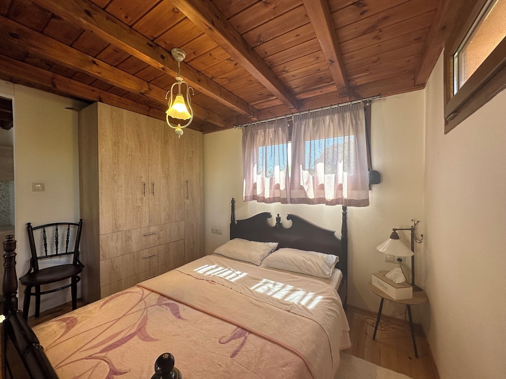 Genari Beach Apartments Garden View Retreat