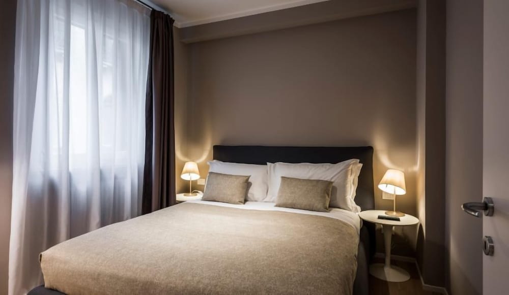 MYSWEETPLACE - Rialto Apartments