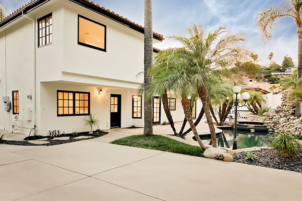 Beverly Glen Estate