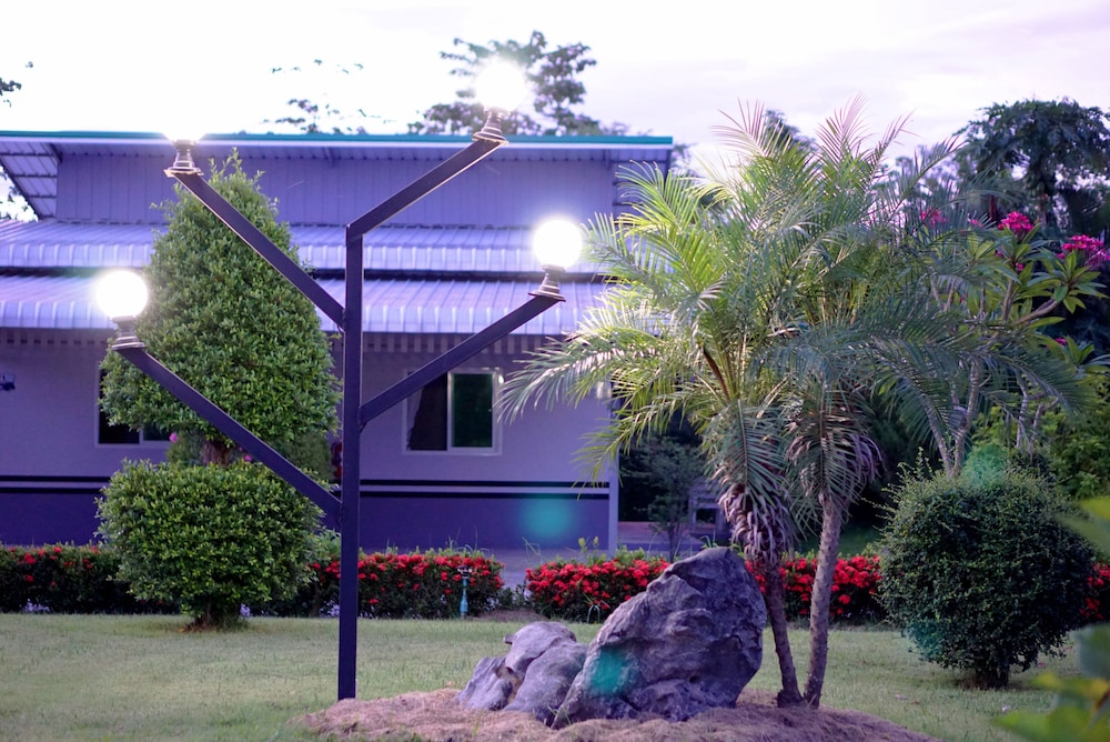 Ban Suan Suree Resort