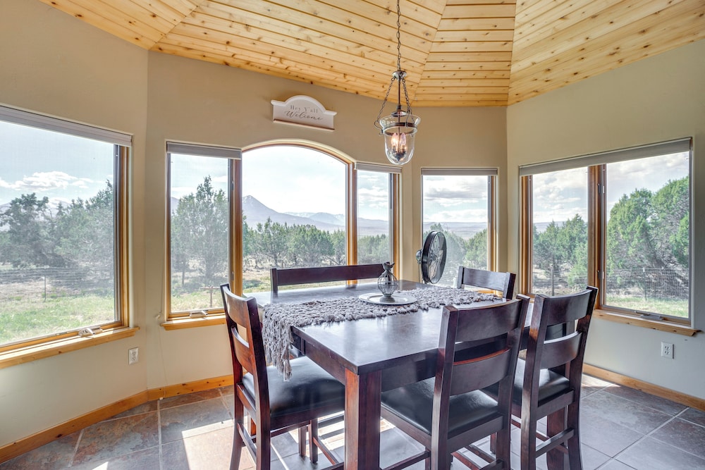 Hunt, Fish & Explore: Mtn-view Home in Hotchkiss