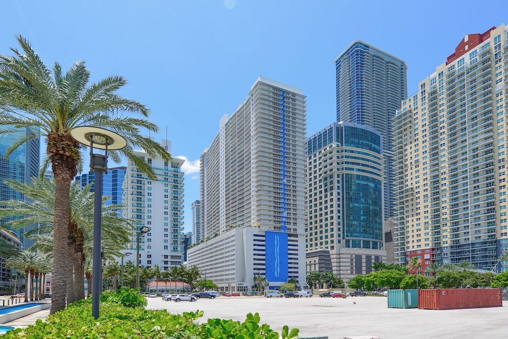 Direct Ocean View 3Br at Brickell — Miami