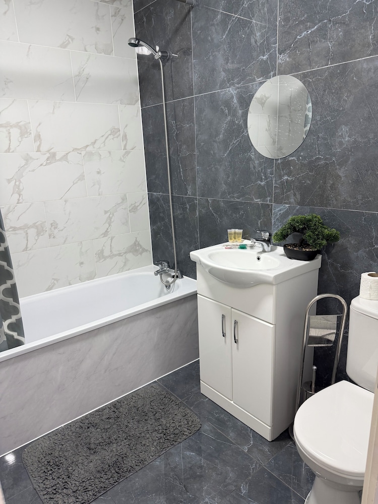 Seabreeze Suit Bournemouth Boscombe
