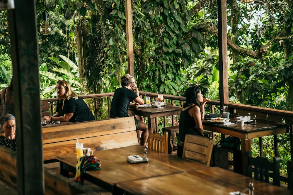 Bambuda Lodge - Hostel
