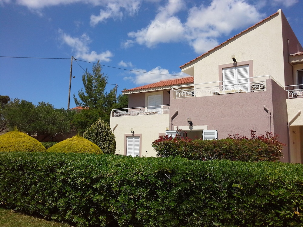 Marinos Apartments view 3