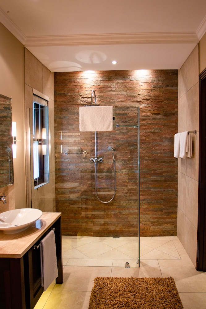 Spas Villas
