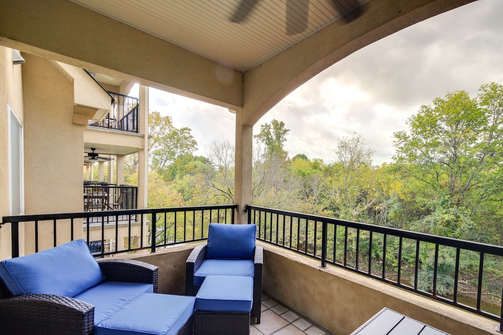 Sevierville Vacation Rental: 6 Mi to Dollywood! - Property Image 2