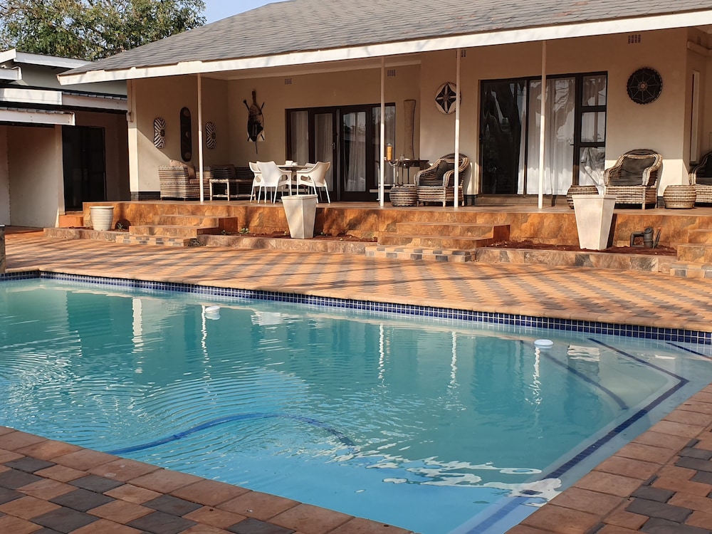 Hluhluwe Vacations - Msitu Kwetu Lodge  Safaris - Property Image 6