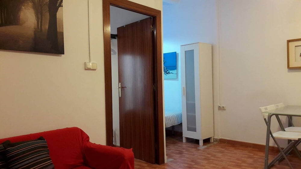Comfortable Apt Born 41 photo 5