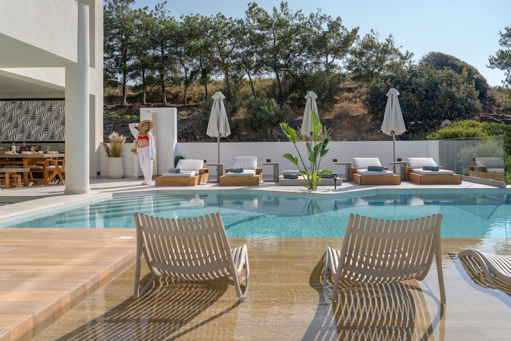 Luxurious Villa Selestine - With Private Pool