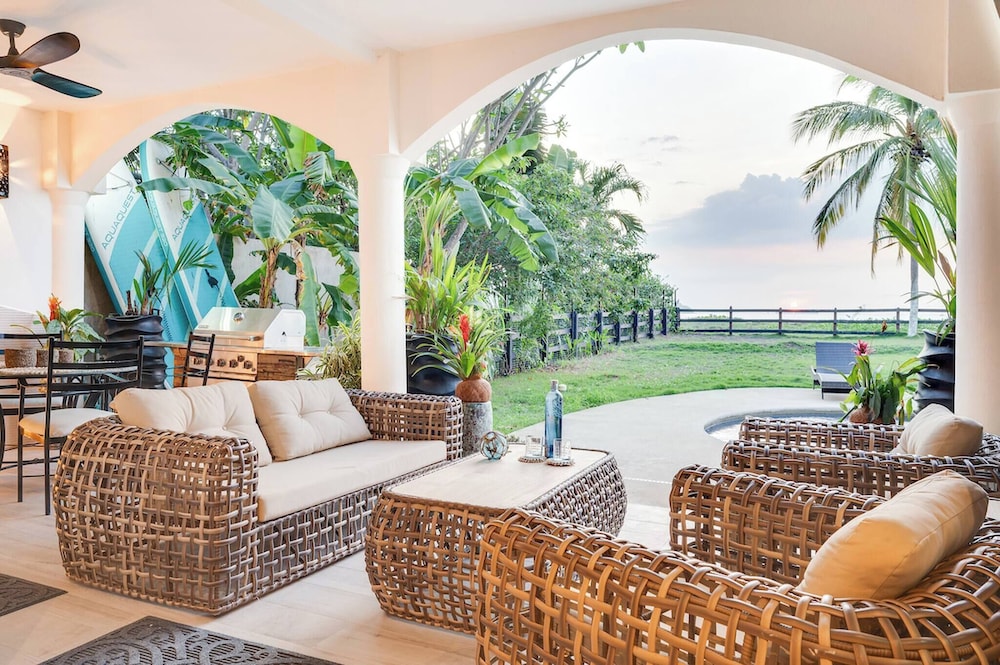 Beachfront2 bed 2 Bathportreroflamigo-marina