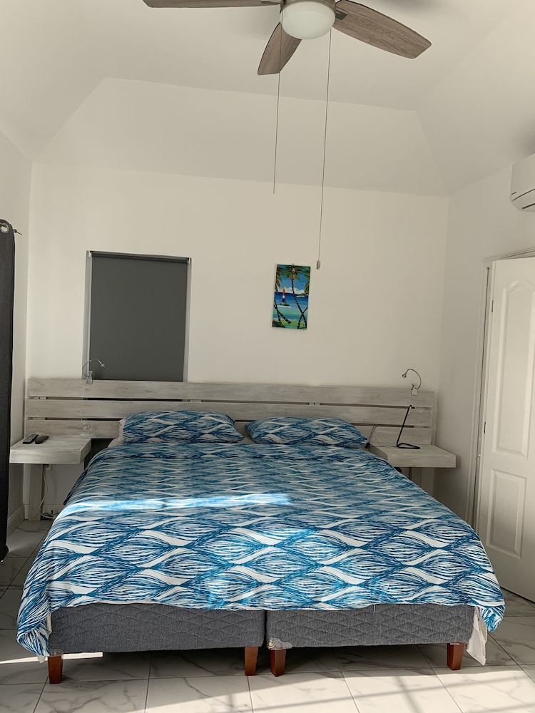 Idyllic Duplex with Ocean view 3