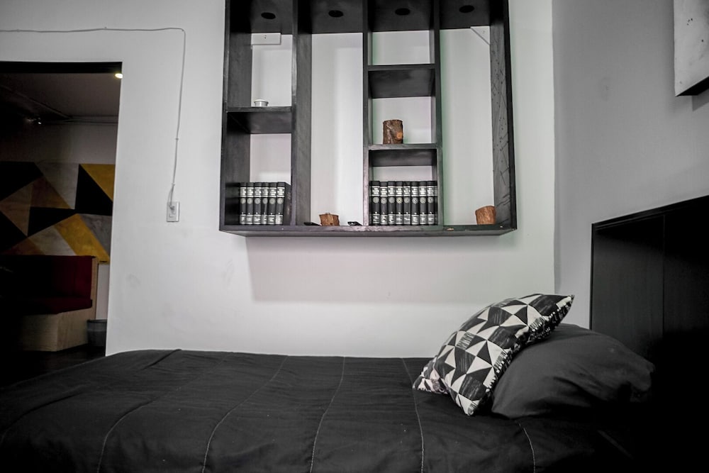 Private room Downtown 2 Guests