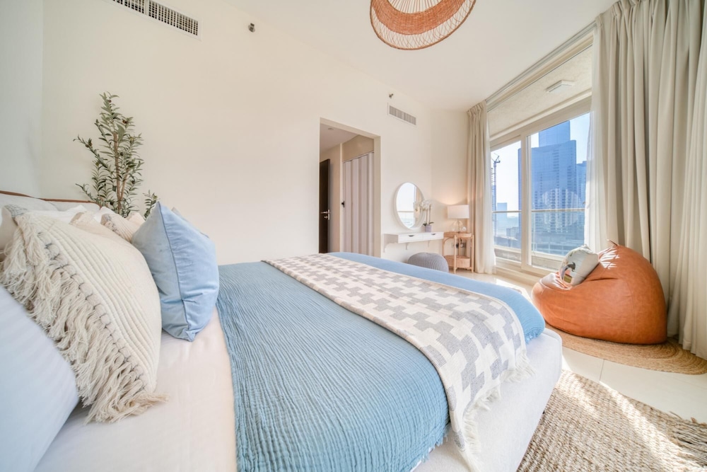 Reem Island Beach Escape w Stellar Balcony Views