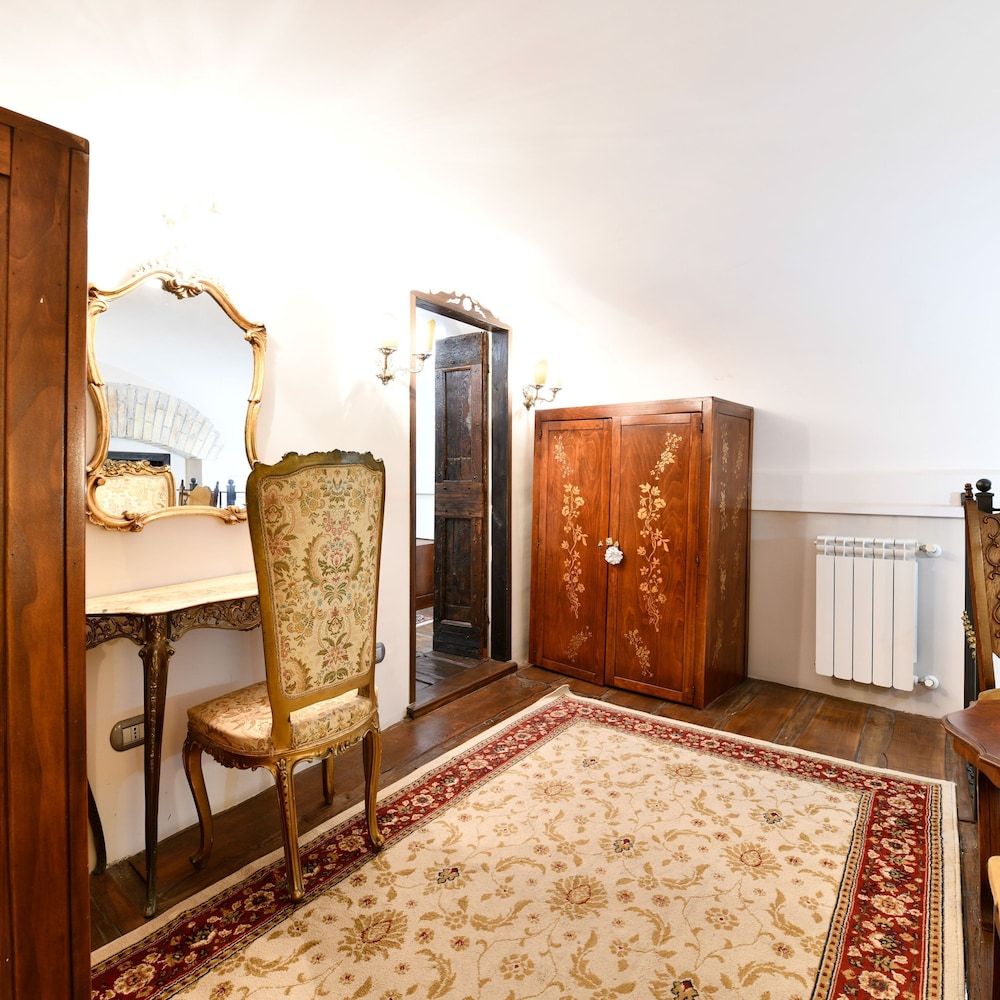 Dolce Vita in Rome With 2 Bedrooms and 1 Bathrooms