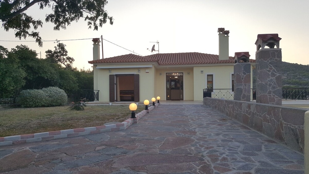 Villa Politimi at Aegina