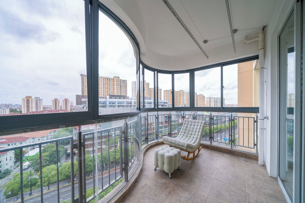 Tyms Luxury 4BR 2BA APT Garden