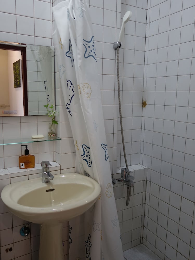 Lawa House - Hostel