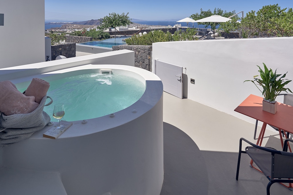 Nova Luxury Suites
