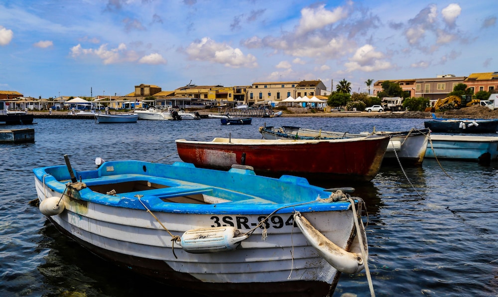 Radici Sicilian Holiday Home-b An Oasis of Relaxation in the Heart of Sicily