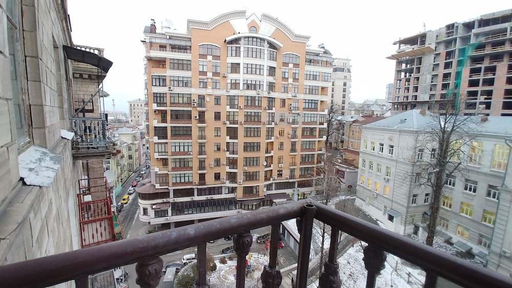 Kyiv Apartments