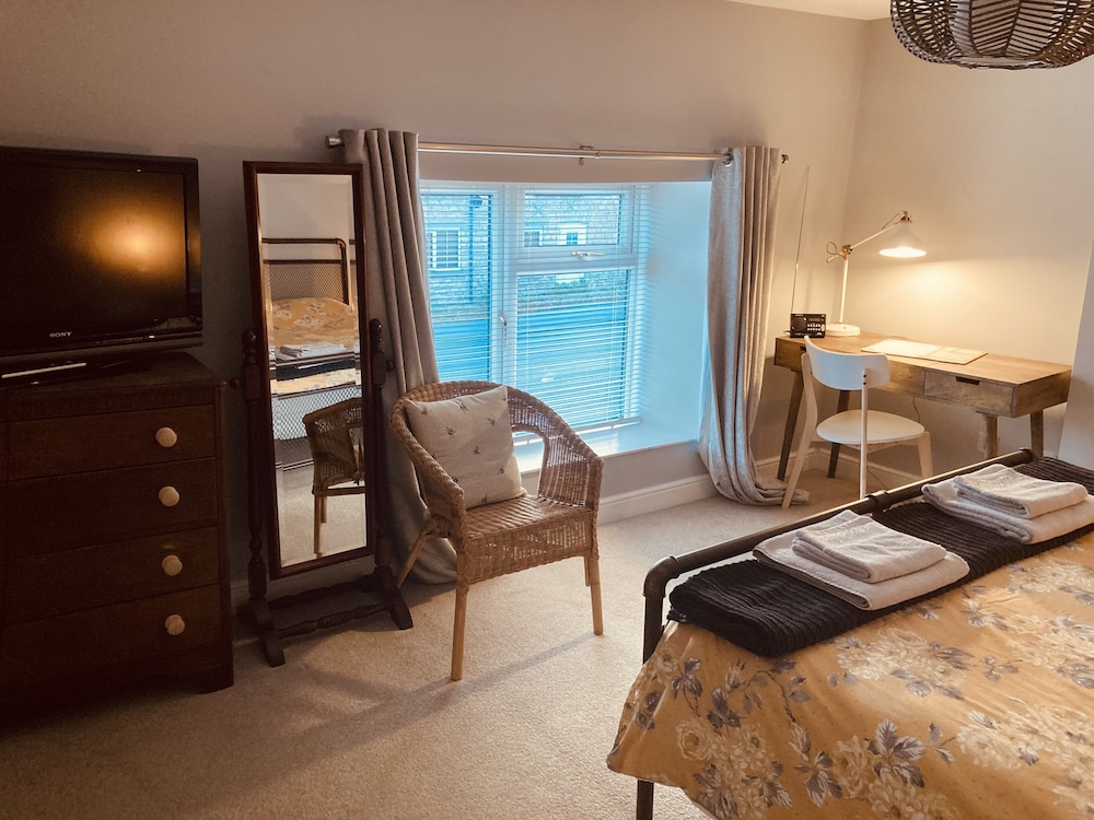 Capella Cottage, 2 Bedroom, Sleeps 4