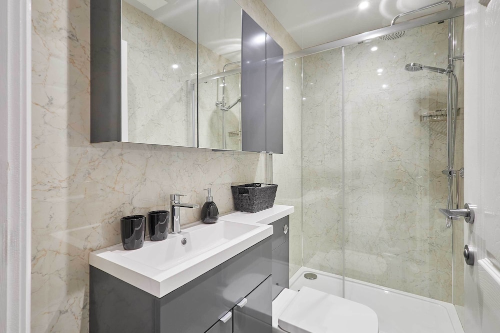 Host Stay Ross View Ground Floor Apartment