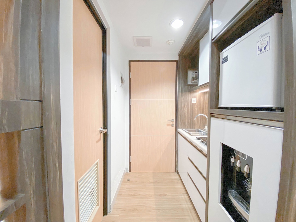 Comfortable and Homey Studio at The Alton Apartment