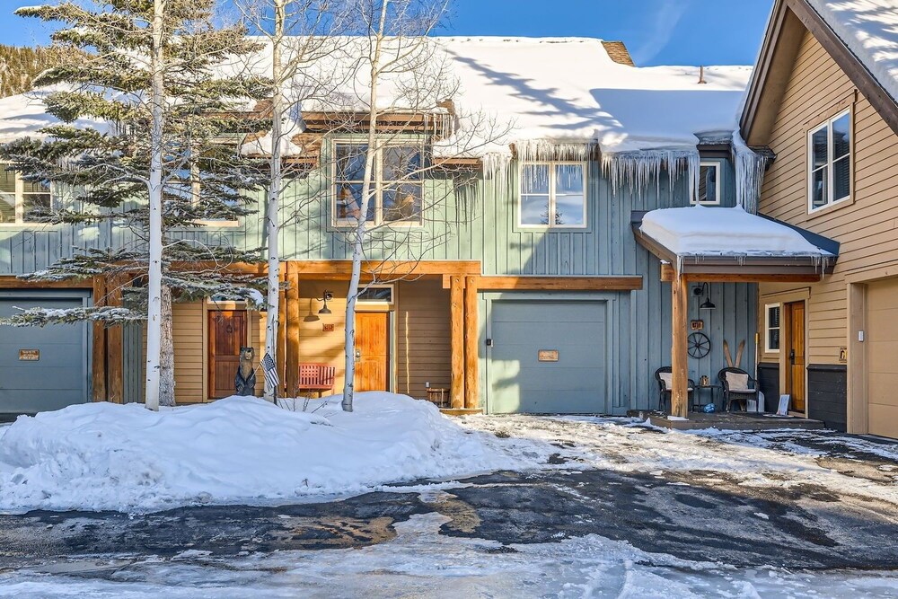 8712 Ski Tip Townhomes 3 Bedroom Townhouse