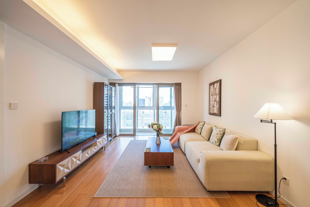 Tyms Elegant 2BR 1BA Apt Yongxin Century
