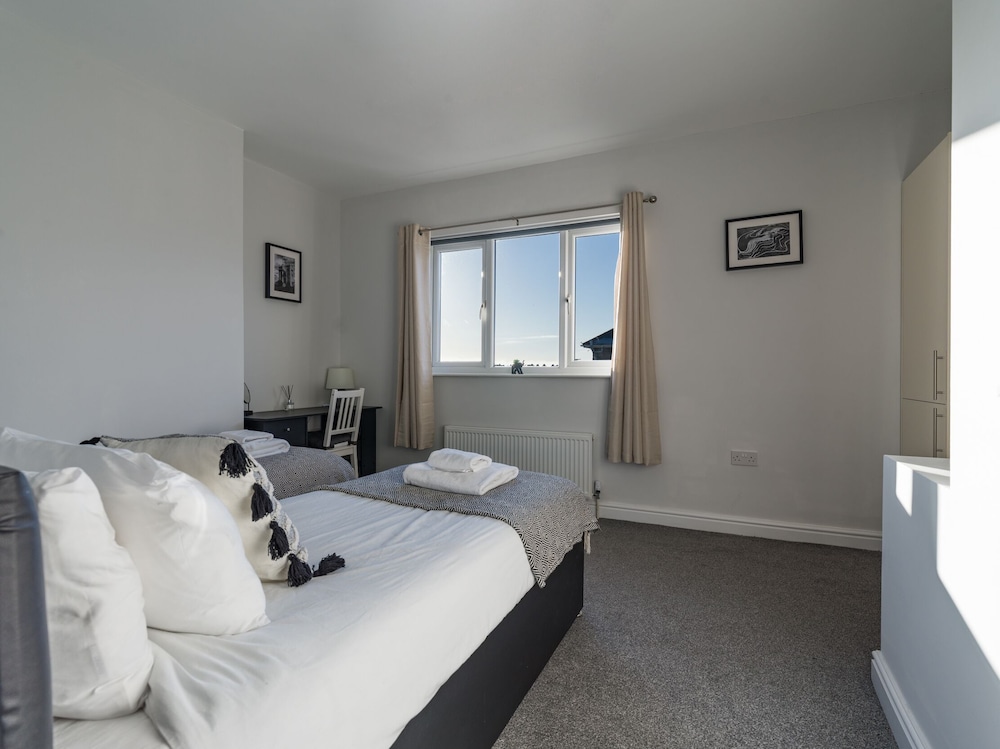 Allan House - 2 Bedroom, Newbiggin by the Sea view 5