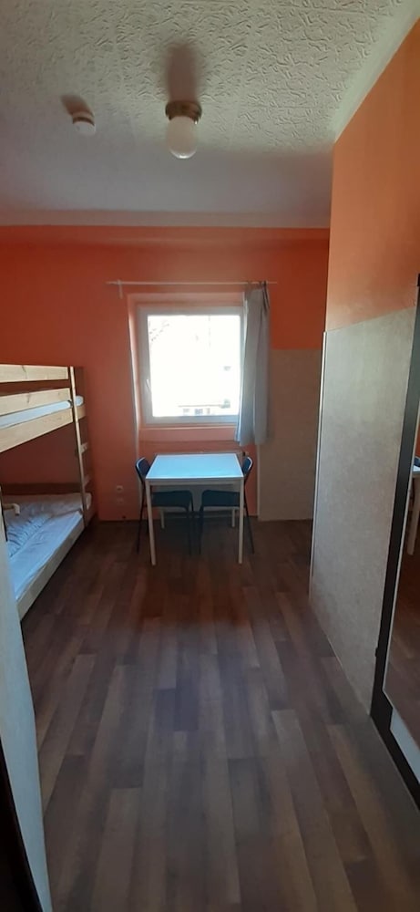 2-Rent Group Hostel Apartments EVE74