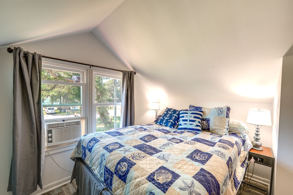 Beachy Outer Banks Retreat w/ Deck + Grill! view 5